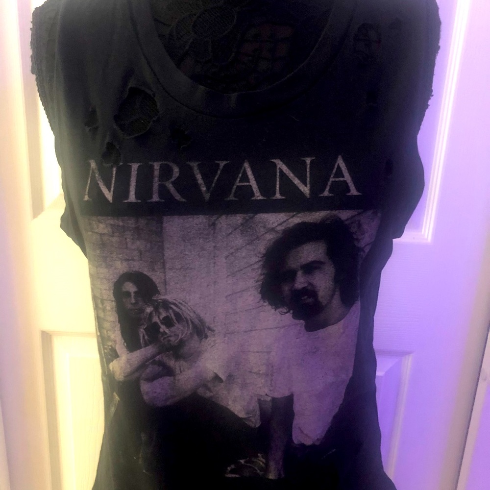 Nirvana tee